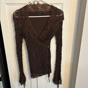 Ann Ferriday
Blouse
Size: medium
Color: brown